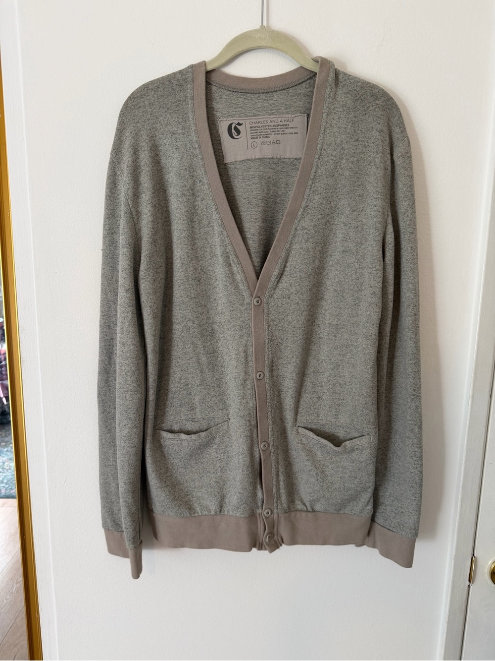Charles and a Half Men's Gray V-Neck Button Cardigan